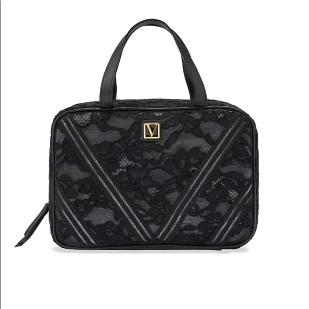 NWT VS Everything travel case‎